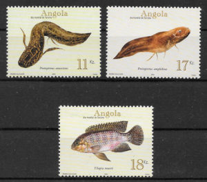 colección sellos fauna Angola 2001