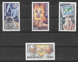 sellos personajes Moldavia 2000