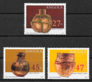 colección sellos arte Angola 2002